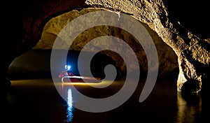 Buhui Cave photo