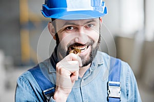 Builder with cryptocoin