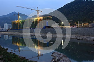 Building construction in the mountains