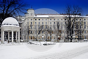 El edificio a la nieve en Croacia 