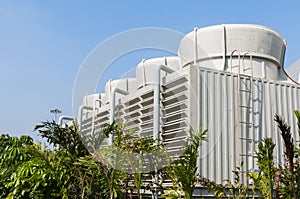 Building cooling assembly