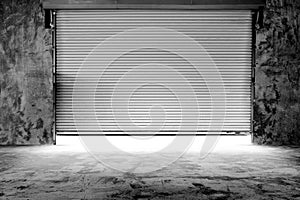 Building with roller shutter door