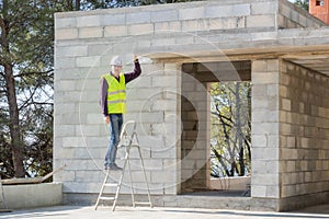 Building trade, engineering, site manager, construction, construction site