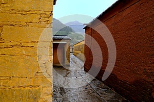 Building wall in a temple