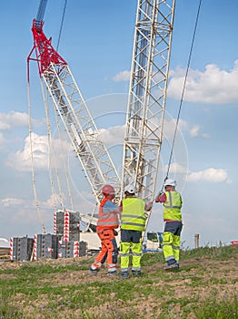 Building wind turbines