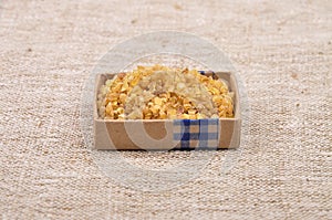Bulgur on linen