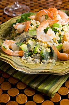 Bulgur shrimp salad