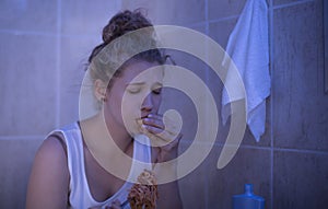 Bulimic ashamed of her problem