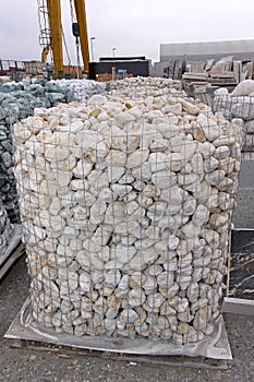 Bulk stones