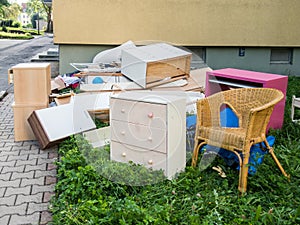 Bulky waste in front of the house