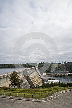 Bull Shoals dam