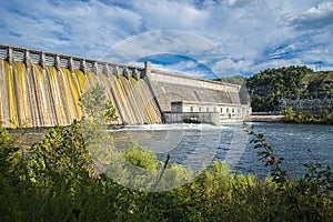 Bull Shoals dam