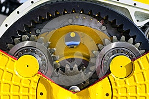 Bulldozer drive gear mechanism