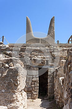 Bulls horns statue at Knossos Minoan Palace