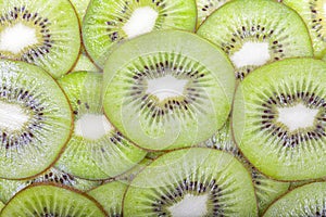 A bunch of kiwis cut