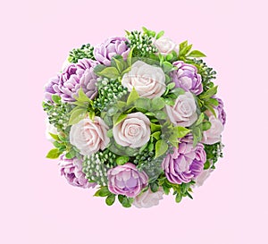 Bunch white and purple roses at pink