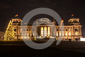 Bundestag with christmas tree photo