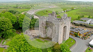 Bunratty Castle, large 15th-century tower house in County Clare, Ireland.