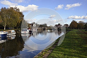 Burford Bridge & River Thames