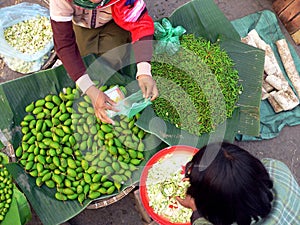 Burma Market Trade