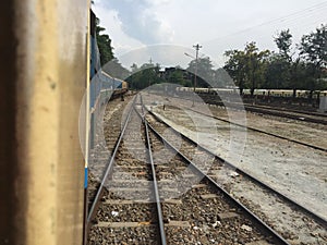 Birmano linee ferroviarie un il treno. 