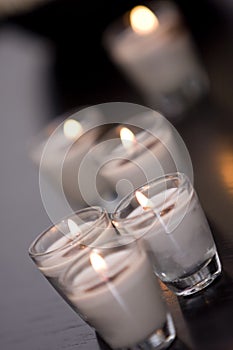 Bruciando candele bicchiere titolari 