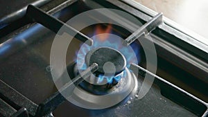 Burning gas stove