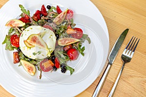 Burrata Salad Figs Arugula