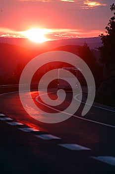 El autobús en atardecer 