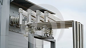 Busbar High Voltage. The high-voltage switch, high voltage element of the cell, an electrical isolator. Low voltage busbar