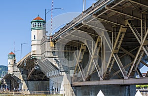 Buscle Burnside Bridge across Willamette River in Portland Oregon