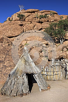 Bushman dwelling - Damaraland - Namibia