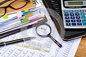 Business financial accounting calculate