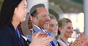 Business people applauding in a business seminar 4k