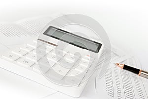 Business startup analysis summary report and using a calculator to calculate the numbers