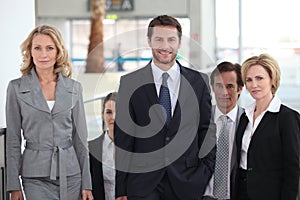 La tienda un equipo en aeropuerto 