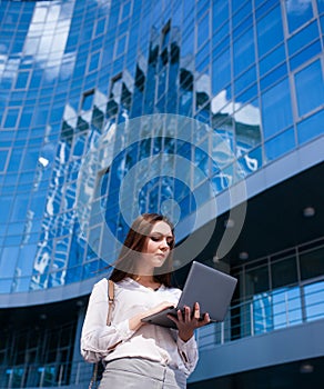 Business woman lifestyle laptop outdoor work