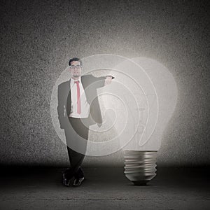 Businessman has idea