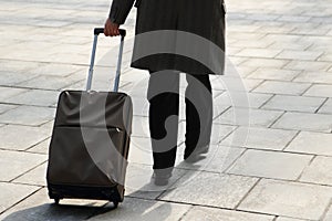 Businessman traveling in the city