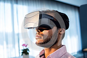 Businessman using an oculus photo