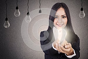 Businesswoman give bright idea