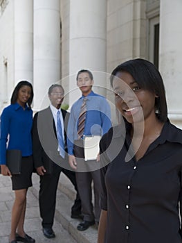 Mujer de negocios un equipo dirigir 