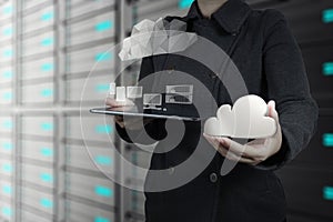 Businesswoman working with a Cloud Computing diagram