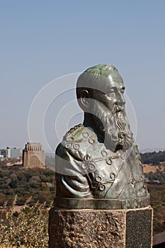 BUST OF COMMANDANT-GENERAL PETRUS JOHANNES JOUBERT COMMANDER OF THE ZUID-AFRIKAANSE REPUBLIC WITH THE VOORTREKKER MONUMENT IN THE