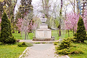 The bust statue of Octavian Goga