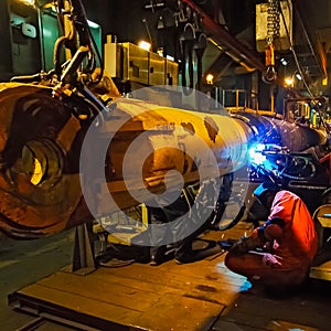 welding underwater pipeline using automatic equipment