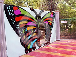 Butterfly gate