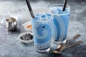 Butterfly pea milk bubble tea