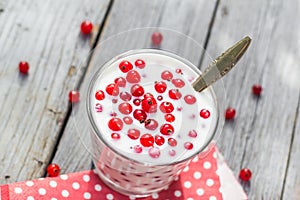 Buttermilk fruit red currant table garden