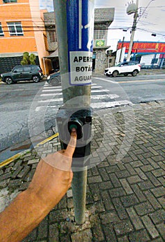 Button to close the traffic light and be able to cross the street